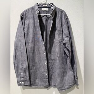 Classic Men's Chambray Button-Down Shirt